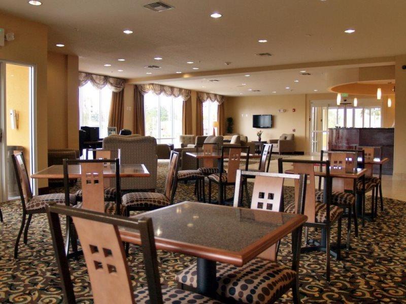 Comfort Suites Orlando Airport Restaurant photo